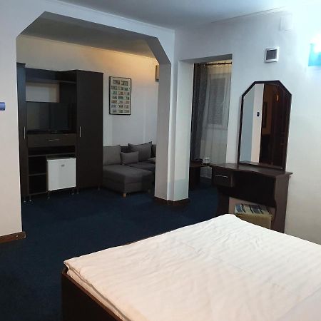 Motel Davios Târgu Jiu Buitenkant foto