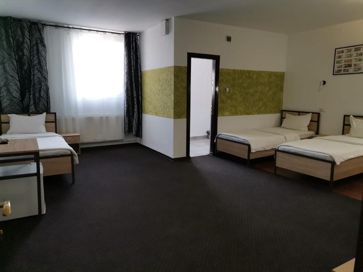 Motel Davios Târgu Jiu Buitenkant foto