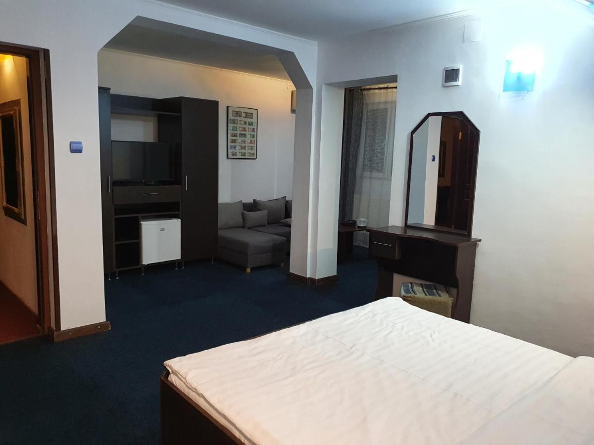 Motel Davios Târgu Jiu Buitenkant foto