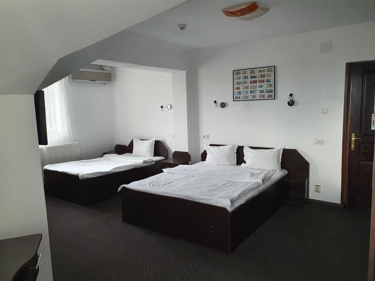 Motel Davios Târgu Jiu Buitenkant foto