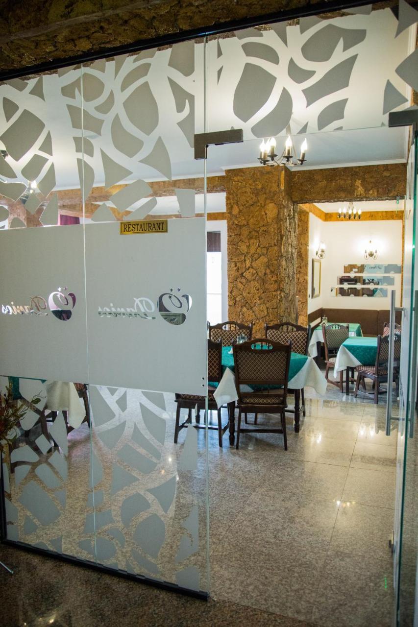 Motel Davios Târgu Jiu Buitenkant foto